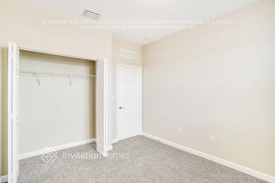 Building Photo - 3408 W 109th Pl