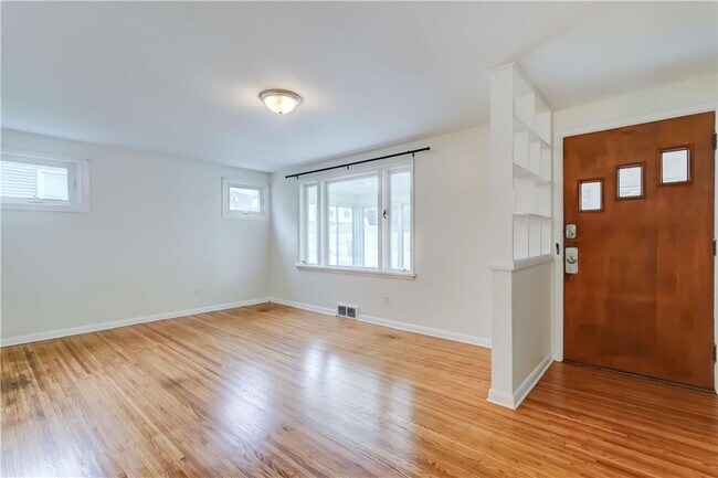 Building Photo - 159 Harwick Rd