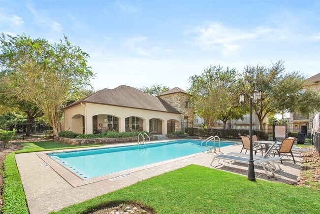 Building Photo - 9125 Harbor Hills Dr