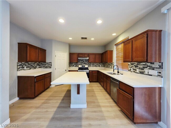 Building Photo - 3549 Bella Sovana Ct