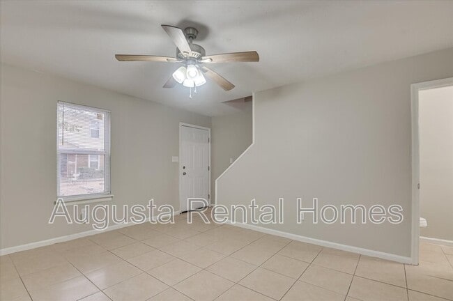 Building Photo - 140 Chalet North CT