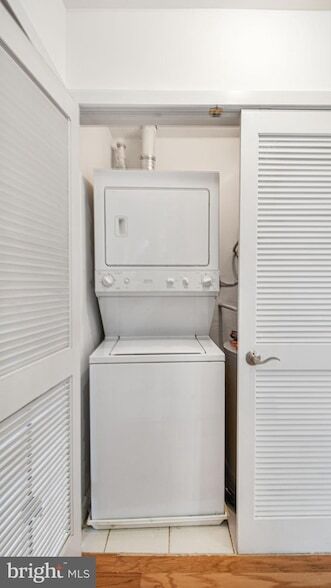 Building Photo - 1501 27th St SE