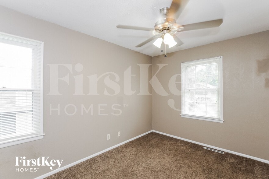 Building Photo - 7908 E 92nd St