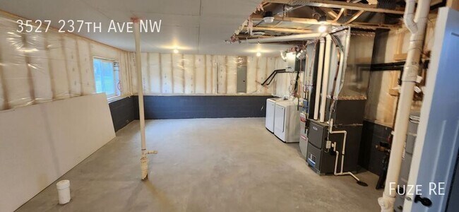 Building Photo - 3527 237th Ave NW