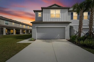 Building Photo - 10718 Ironwood Tree Wy