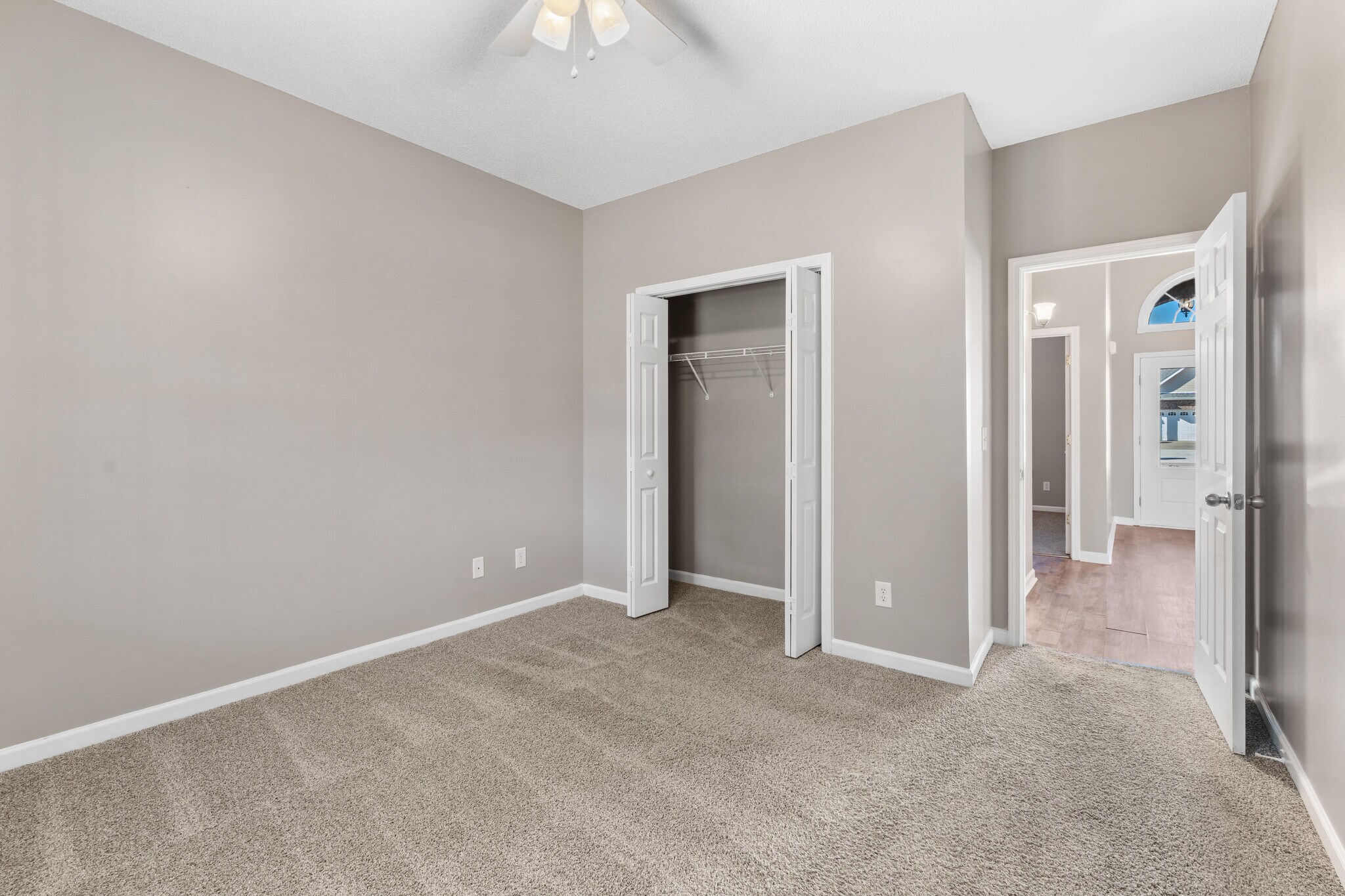 Building Photo - 119 Daventry Ln