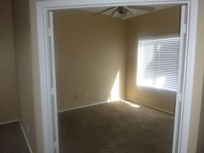 Building Photo - Great 4 bdrm in Johnson Ranch-San Tan Valley