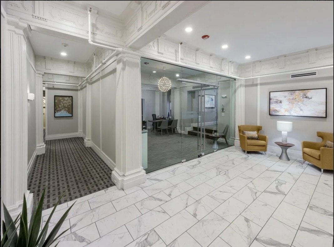 Building Photo - 79 Westland Ave