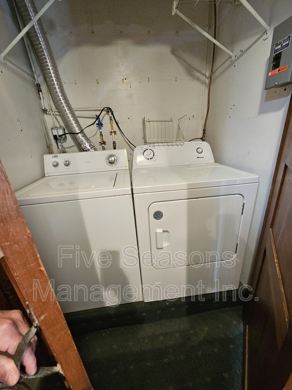 Building Photo - 328 Browns Trce