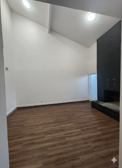 living room - 210 Trellis Pl