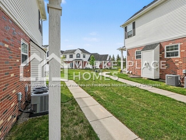 Building Photo - 2804 Riversedge Dr