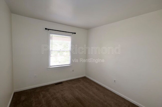 Building Photo - 1512 Lakeview Ave