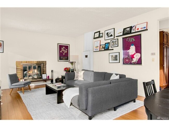 Building Photo - ar344