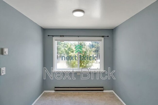 Building Photo - 11545 26th Ave NE