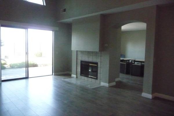 Building Photo - 779 S Ruby Ln