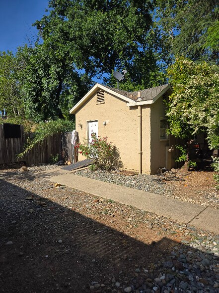 Building Photo - 2119 Waldon St