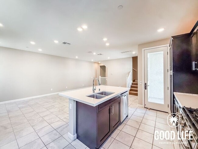 Building Photo - 16755 Coyote Bush Dr