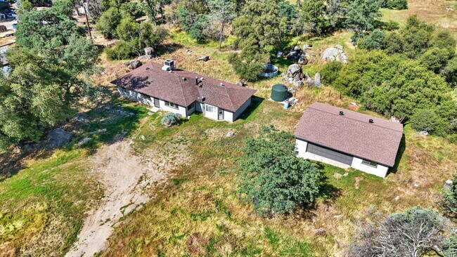 Building Photo - 31331 Auberry Rd