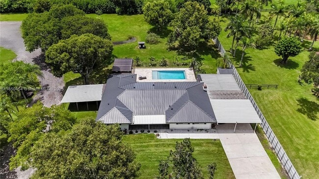 Building Photo - 18300 SW 48th St