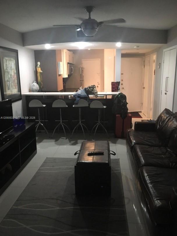 Building Photo - 2899 Collins Ave