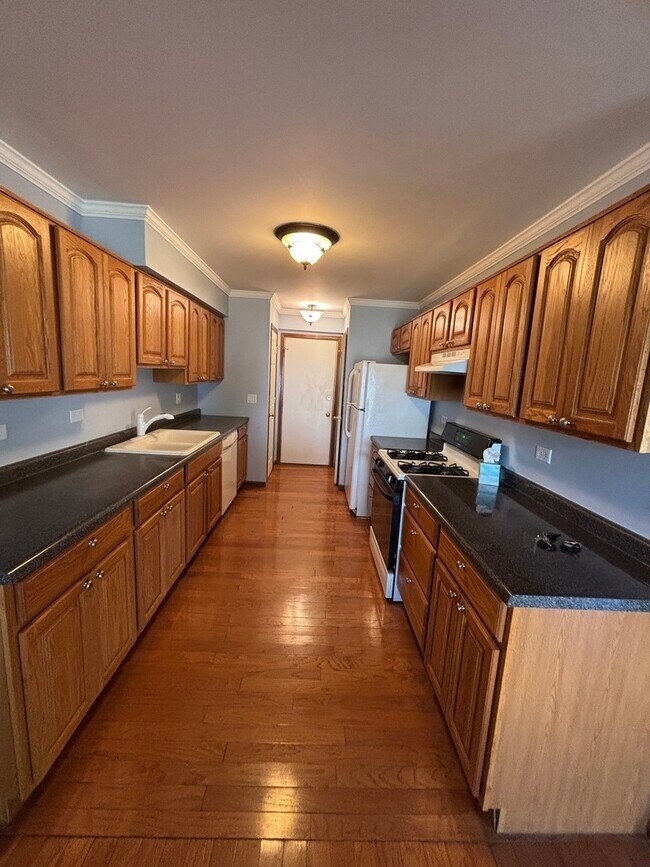 Building Photo - 162 Village Creek Dr