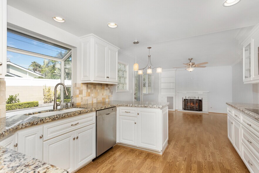 Building Photo - 9091 Aloha Dr