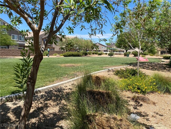 Building Photo - 4821 Longshot Dr