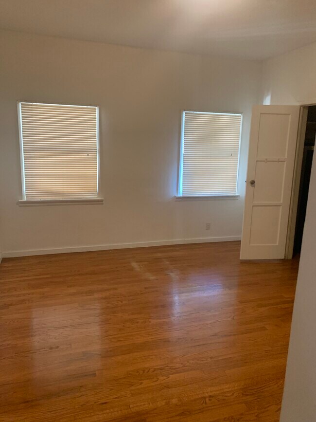 Building Photo - 17178 Kingsbury St