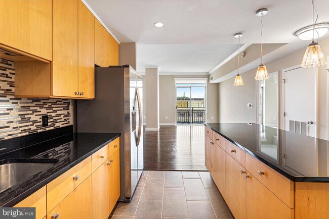 Building Photo - 155 Potomac Passage