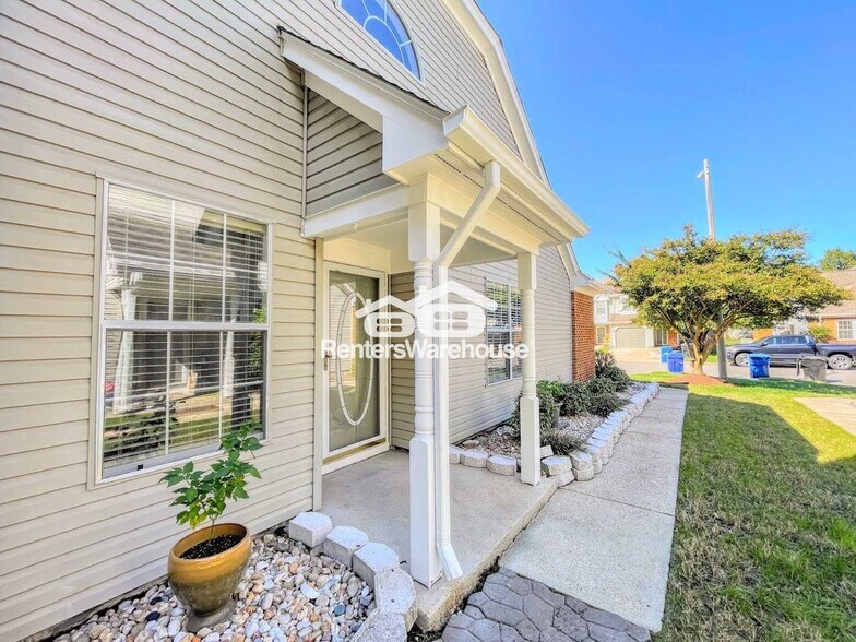 Building Photo - 2909 Saville Garden Way