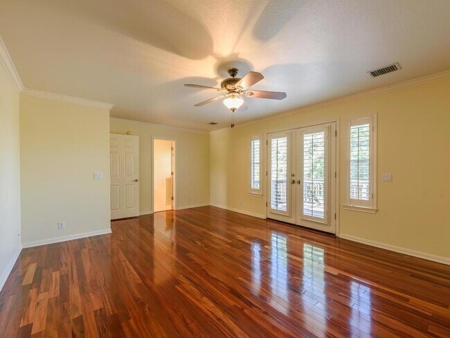 Building Photo - 11704 Emerald Falls Dr