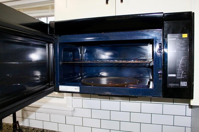 Building Photo - 5707 Alan Dr