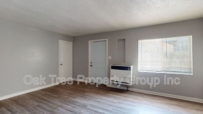 Building Photo - 6621 Bancroft Ave