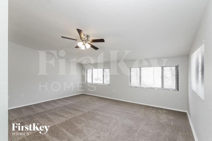 Building Photo - 5497 Lady Slipper Ave