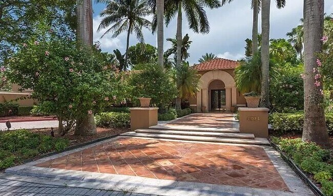 Building Photo - 4816 N State Road 7