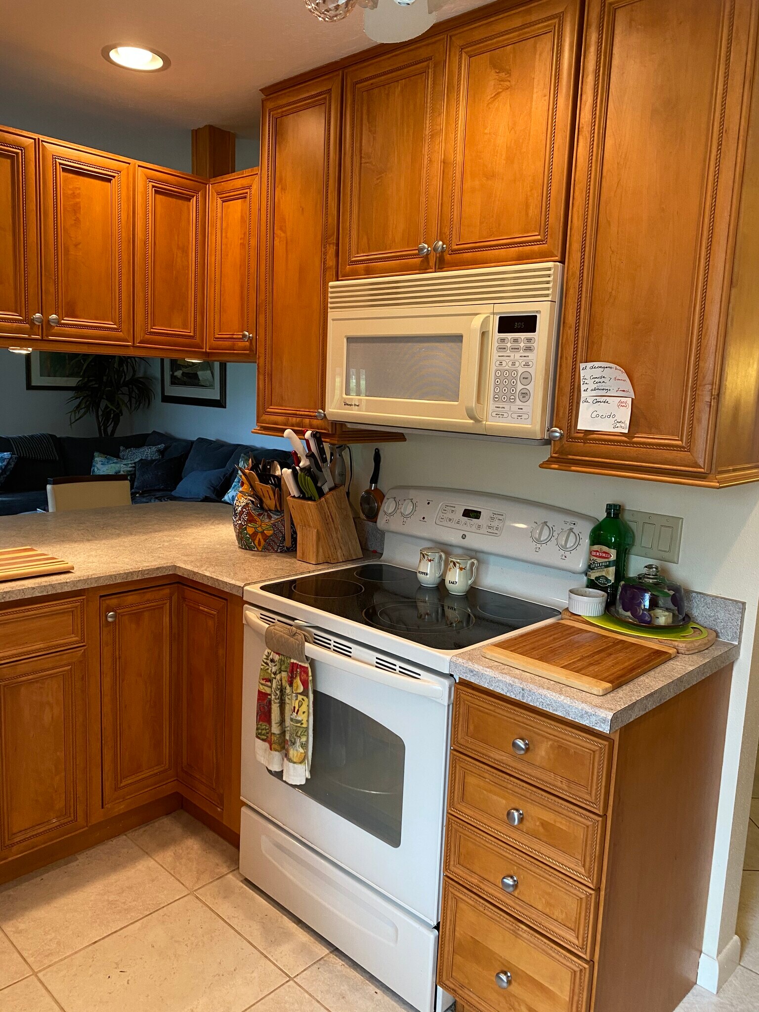 Building Photo - 5227 SE Sea Island Way