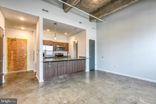 Building Photo - 4800 Brown St