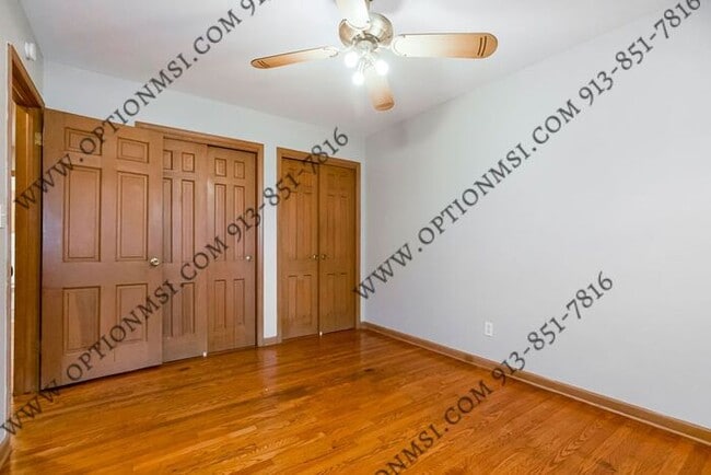 Building Photo - Close to downtown OP!!! Includes Water, El...