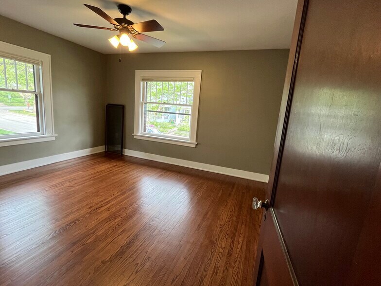 Building Photo - 747 Thieme Dr
