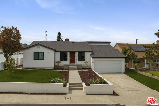 Building Photo - 3815 Cochran Ave