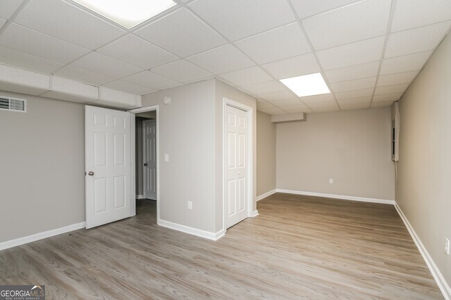 Building Photo - 4750 Spring Gate Dr
