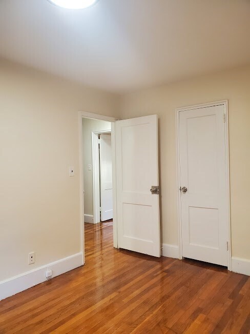 Building Photo - 9 Victory Rd