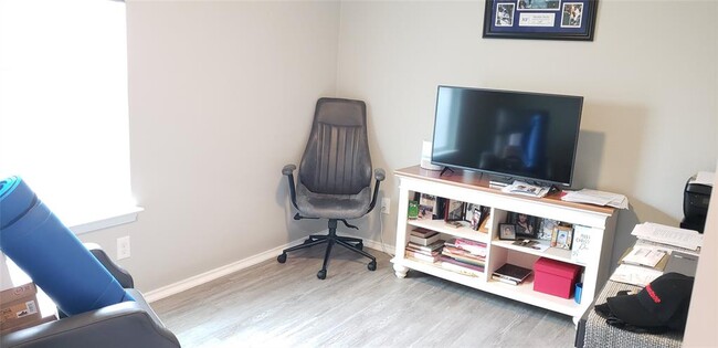 Building Photo - 304 Tordesillas Dr