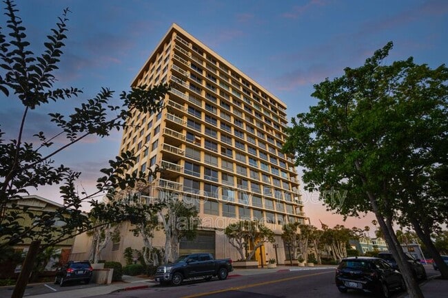 Building Photo - 3535 1st Ave.
