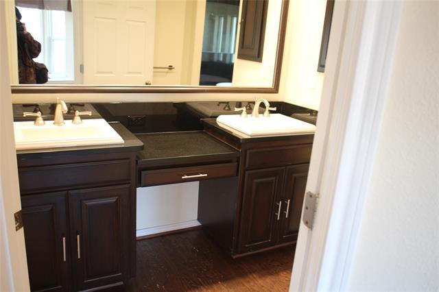 Building Photo - 525 Bent Wood Ln