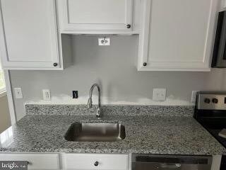 Building Photo - 1400 Admiral Dr