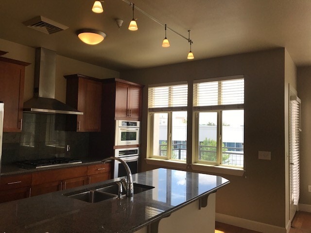 Building Photo - Incredible 5th Floor Condo ~ City Side Lofts