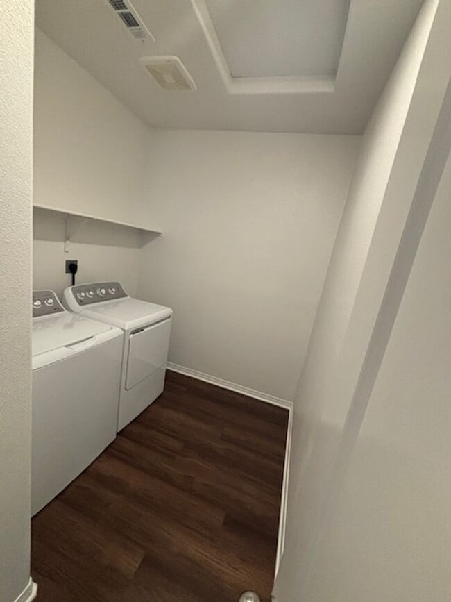 Building Photo - ***Ready Now! Beautiful Wildomar Condo  3 Bed / 3 Bath