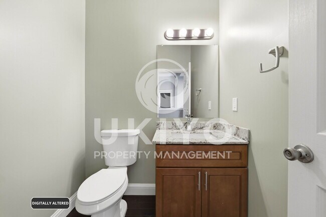 Building Photo - 1123 30th St