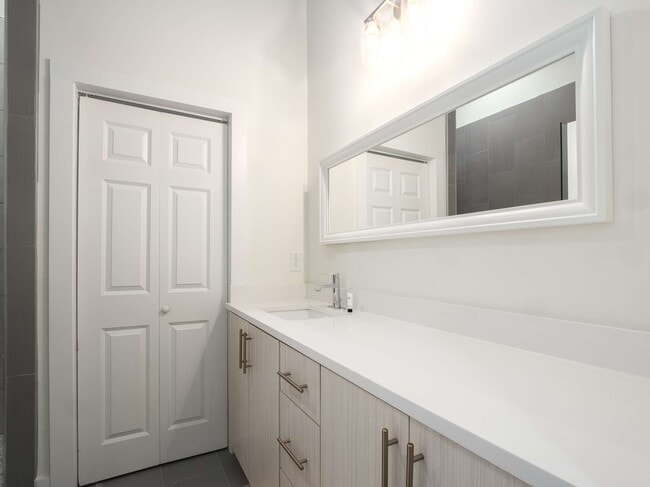 3rd floor bathroom(guest) - 1371 Lyle Ave